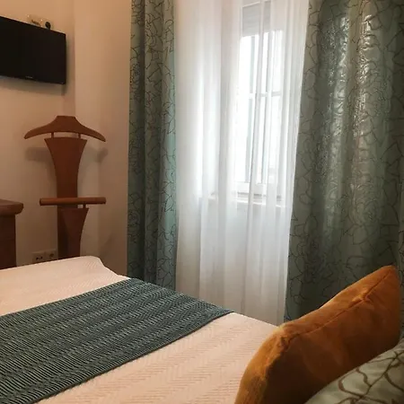 Apartman Familia Sequeira Nazaré